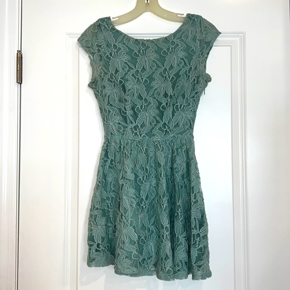 Forever 21 floral mini dress | color: mint green | size: S